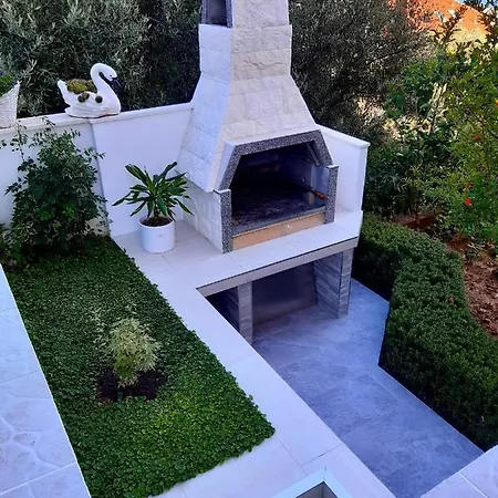 Zunabovic Apartment Trogir