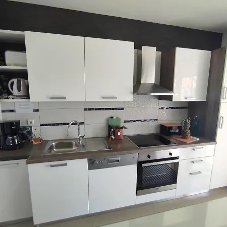 Zunabovic تروغير