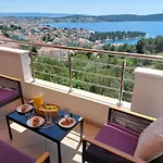 Zunabovic Lägenhet Trogir