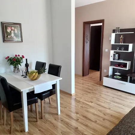 Apartment Zunabovic Trogir