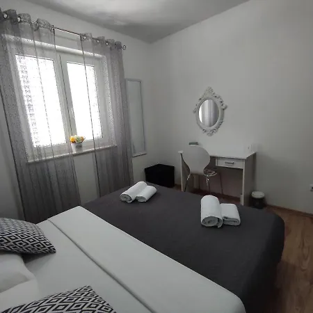 Zunabovic Lejlighed *